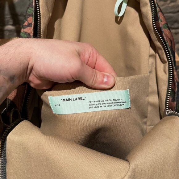 Off-White Green Camouflage Arrow Print Backpack - Picture 11 of 16